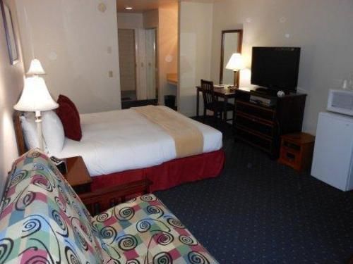 Colton Inn 2*